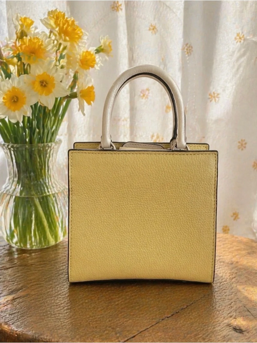 COACH Yellow & White Leather Mini Satchel with Gold Hardware😍😍😍😍 - Picture 2 of 13